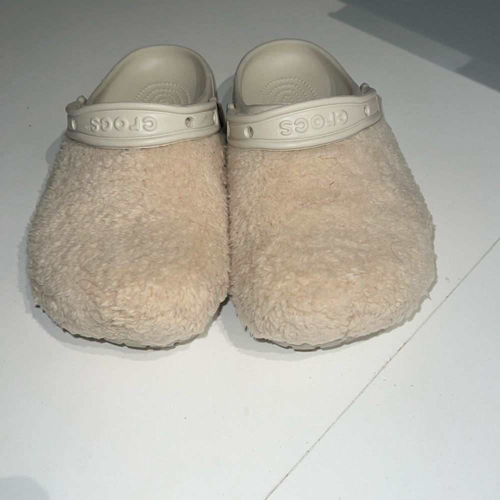 Unisex fuzzy Crocs